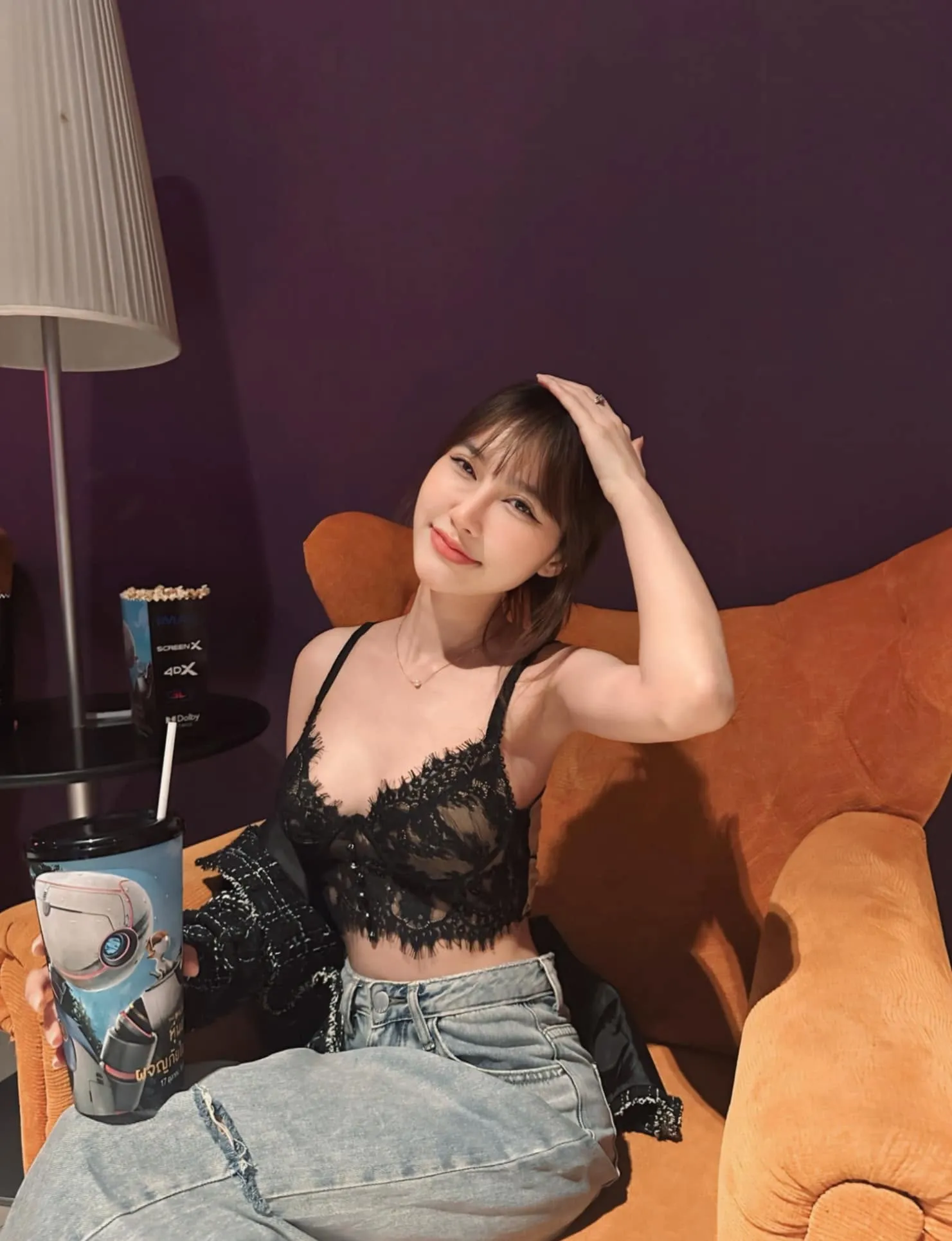 น้องเฟิร์น ชลลดา สาวสวยมาแรง
