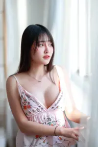 น้องเฟิร์น ชลลดา เน็ตไอดอลสาวสวย